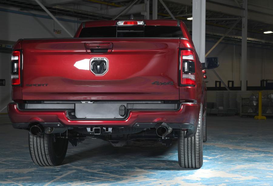  Ram 1500 Sport Crew Cab (DT) 2018 года  (CA) (фото 17 из 40)